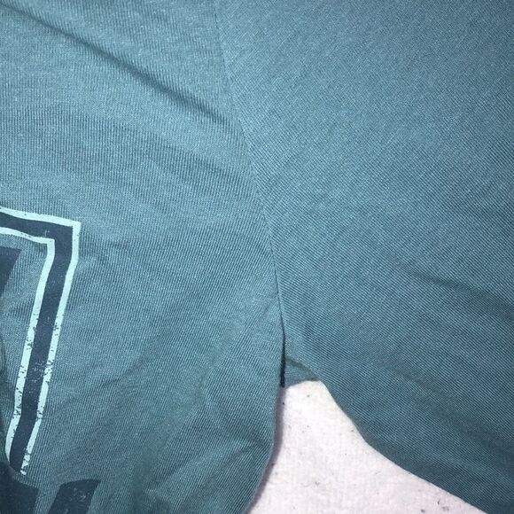 NWOT Womens Med LuLaRoe Distressed Style Graphic LS Shirt - Picture 7 of 8